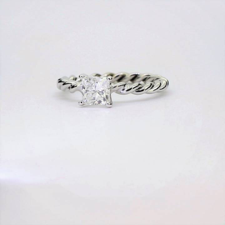 Pre-Owned 9ct White Gold Diamond Solitaire Ring 0.74ct