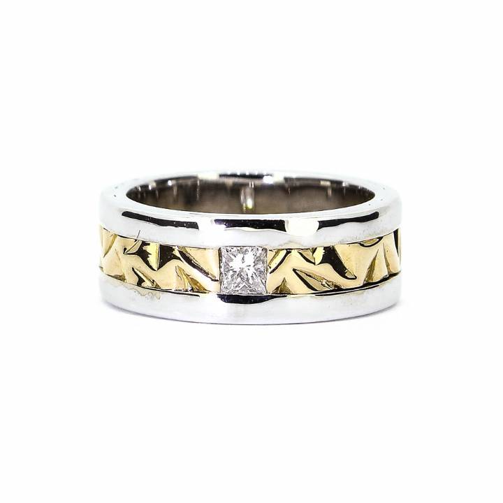 9ct White & Yellow Gold Diamond Solitaire Ring 0.16ct 7101363