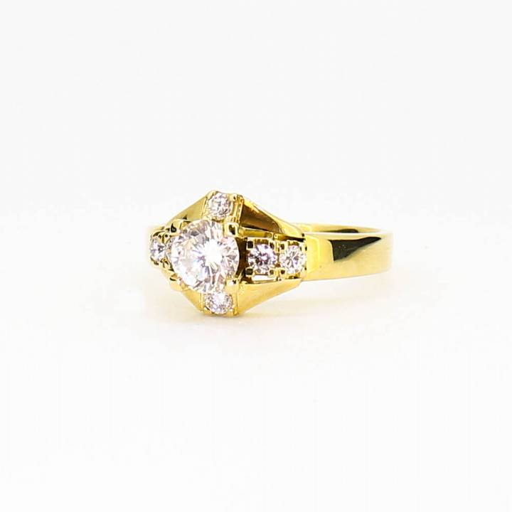 Pre-Owned 18ct Yellow Gold Diamond Cluster Ring 0.70ct Total. 1601402