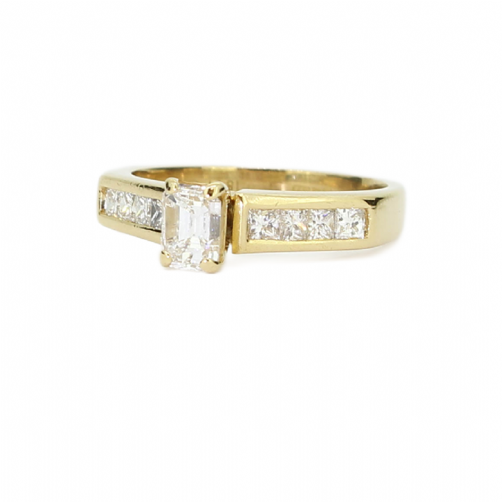 Pre-Owned 18ct Yellow Gold Diamond Solitaire Ring Total 0.88ct
