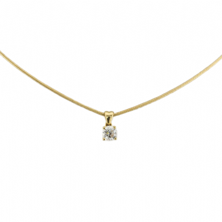 Pre-Owned 18ct Yellow Gold Diamond Solitaire Pendant & Chain