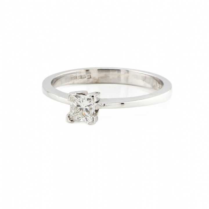 Pre-Owned 18ct White Gold  Diamond Solitaire Ring 0.30ct