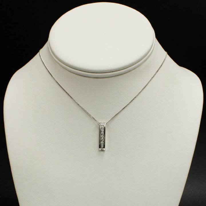 Pre-Owned 18ct White Gold Diamond Pendant & Chain Total 0.36ct 1607682