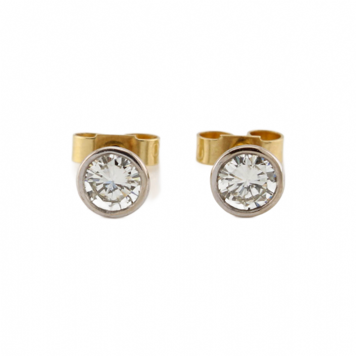Pre-Owned 18ct Gold Diamond Solitaire Sud Earrings 0.66ct Total 1607867