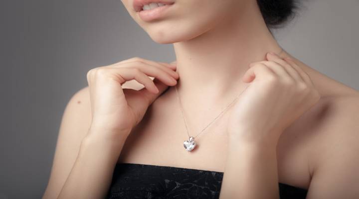 6 fabulous reasons to wear a pendant