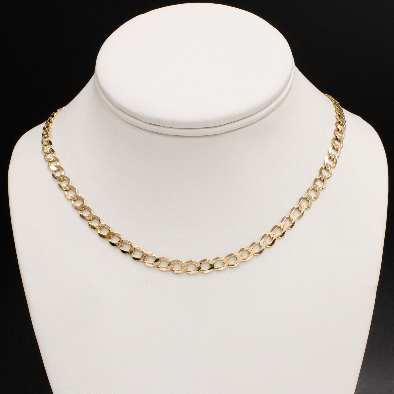 Pre-Owned 9ct Yellow Gold 18" Diamond Cut Curb Chain