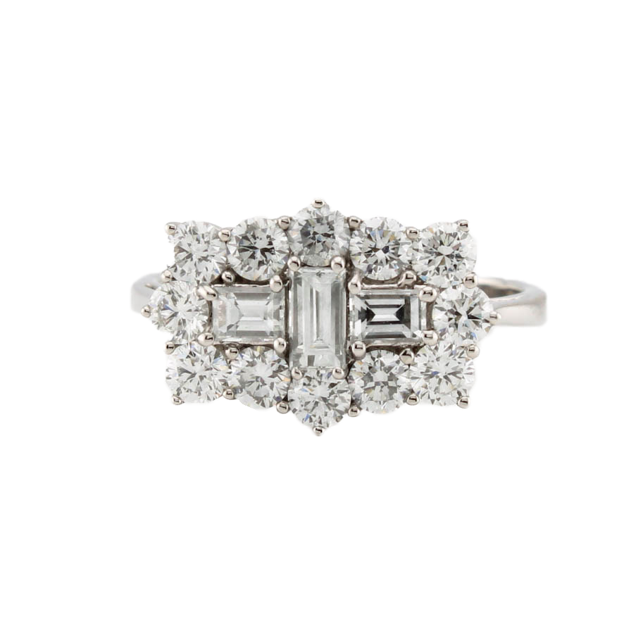 18ct White Gold Diamond Cluster Ring 1.70ct Total 18ct White Gold Diamond Cluster Ring 1.70ct Total