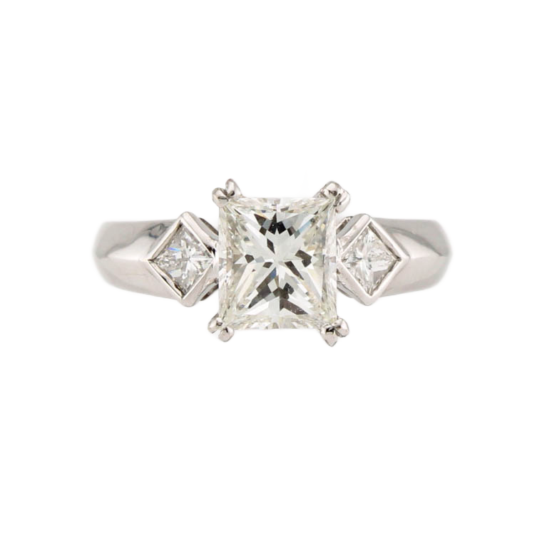 Pre-Owned 18ct White Gold Solitaire Ring 1.52ct Total