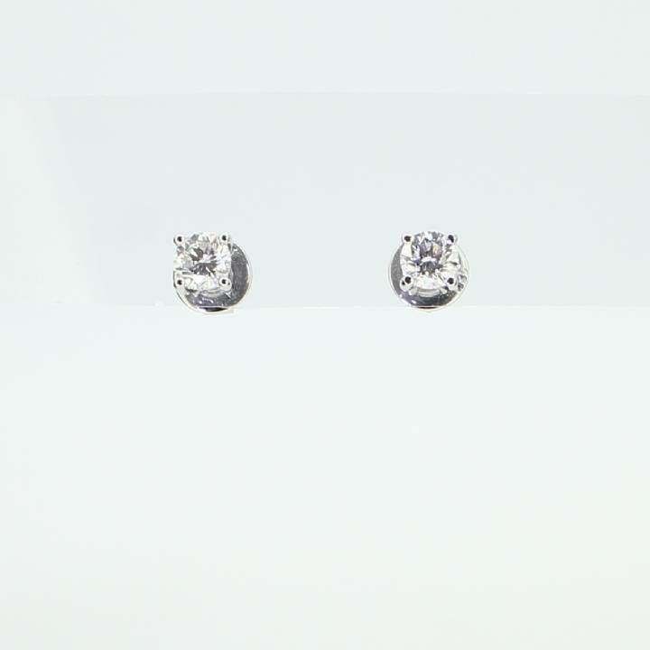 Pre-Owned 18ct White Gold Diamond Stud Earrings 0.64ct Total