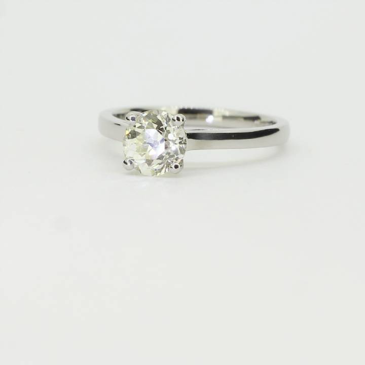 Pre-Owned Platinum Diamond Solitaire Ring 1.10ct 1601104