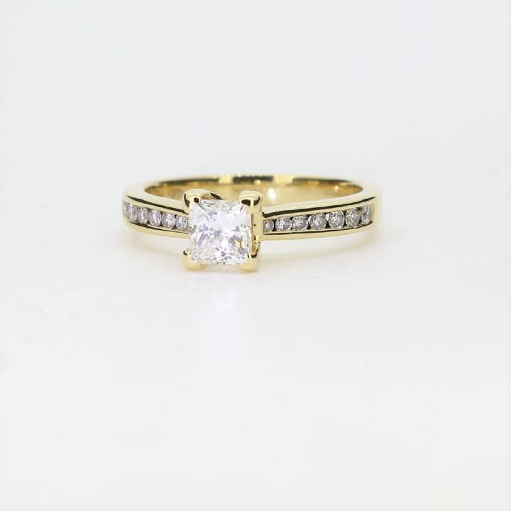 Pre-Owned 18ct Yellow Gold Diamond Solitaire Ring Total 0.75ct 1601203