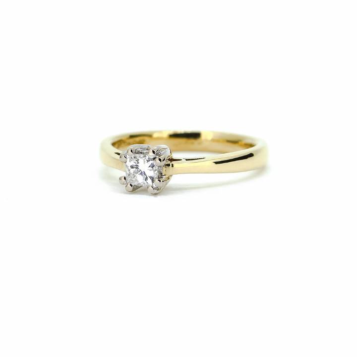 Pre-Owned 18ct Yellow  Gold Diamond Solitaire Ring 0.34ct