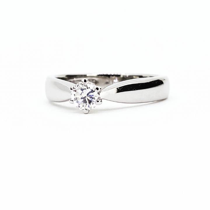 Pre-Owned Platinum Diamond Solitaire Ring 0.30ct 7101383