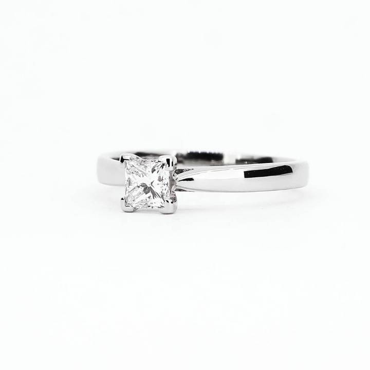 Pre-Owned Platinum Diamond Soliatire Ring 0.35ct 1601295