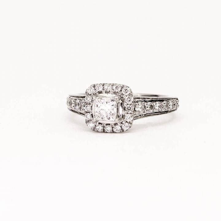 Pre-Owned 18ct White Gold Diamond Solitaire Ring Total 0.79ct 1605606