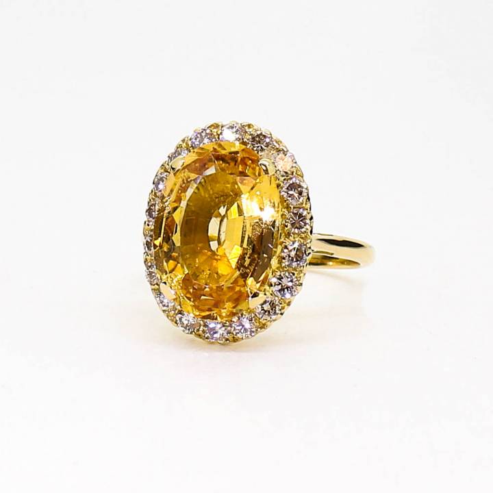 Pre-Owned 18ct Gold Topaz & Diamond Cluster Ring Total 0.72ct