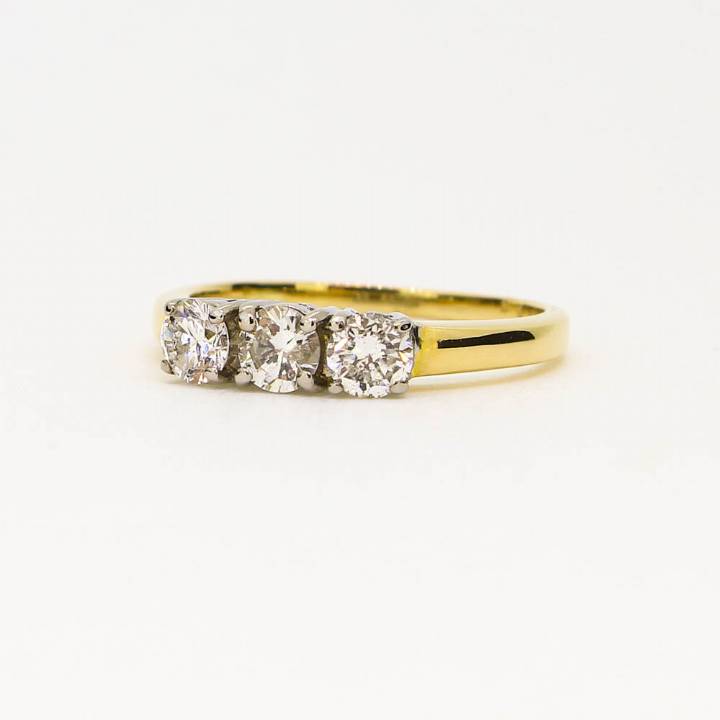 Pre-Owned 18ct Yellow Gold Diamond 3 Stone Ring Total 0.73ct