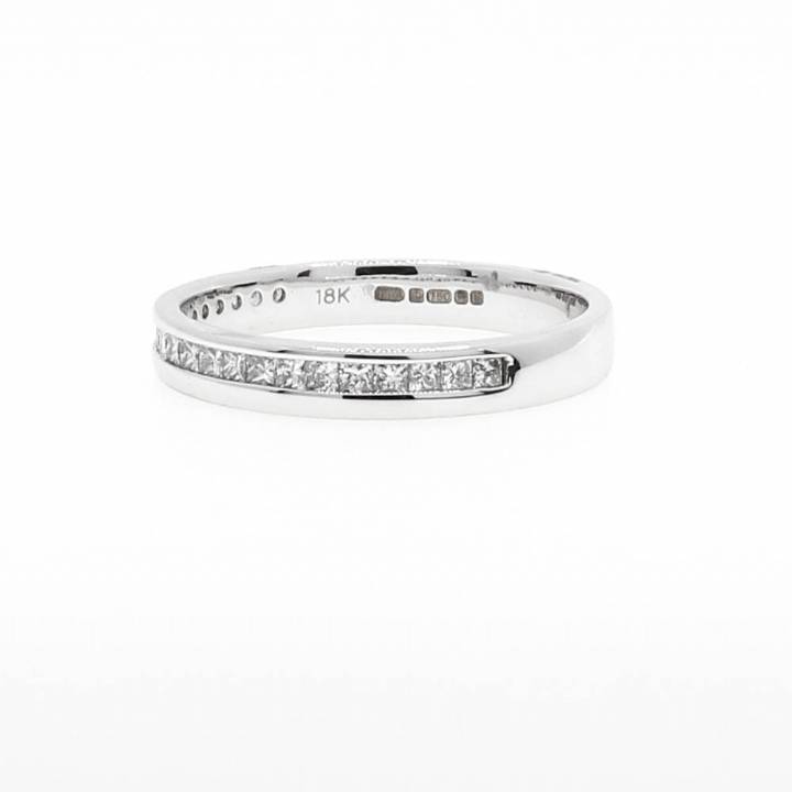 18ct White Gold Diamond Half Eternity Ring Total 0.30ct 0525238