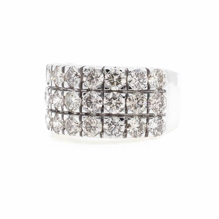 9ct White Gold Diamond 3 Row Band Ring Total 4.08ct 0506206