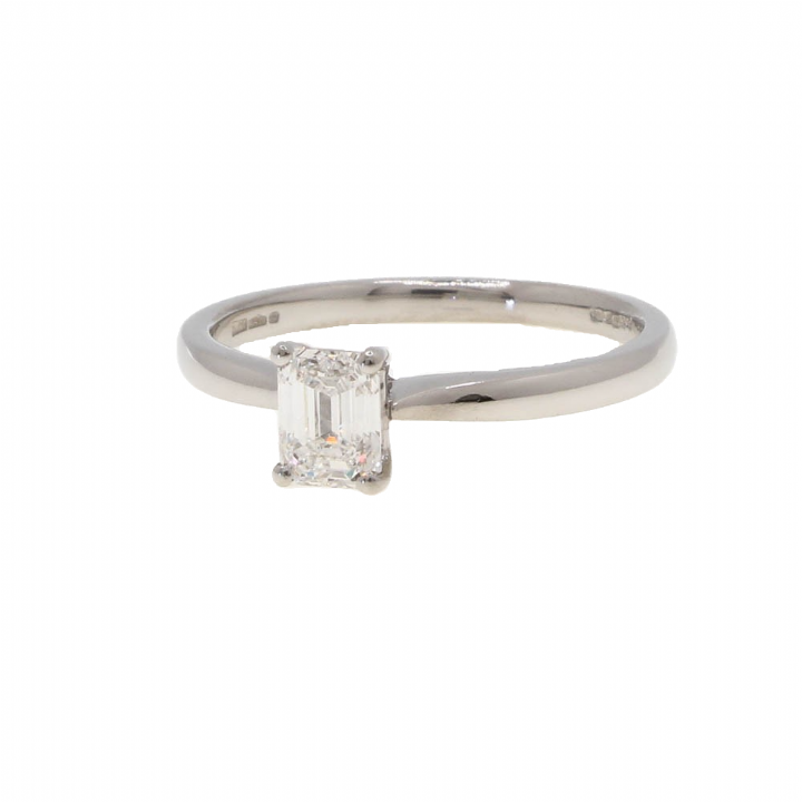 Pre-Owned Platinum Diamond Solitaire Ring 0.51ct