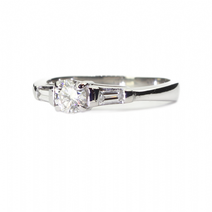 Pre-Owned 18ct White Gold Diamond Solitaire Ring 0.46ct Total 1601600