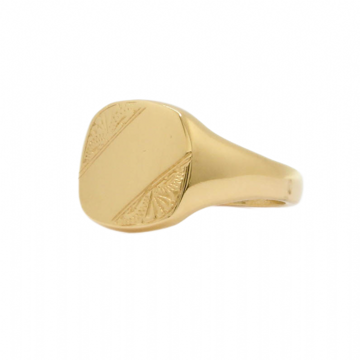 Pre-Owned 9ct Yellow Gold Square Engraved Signet Ring.