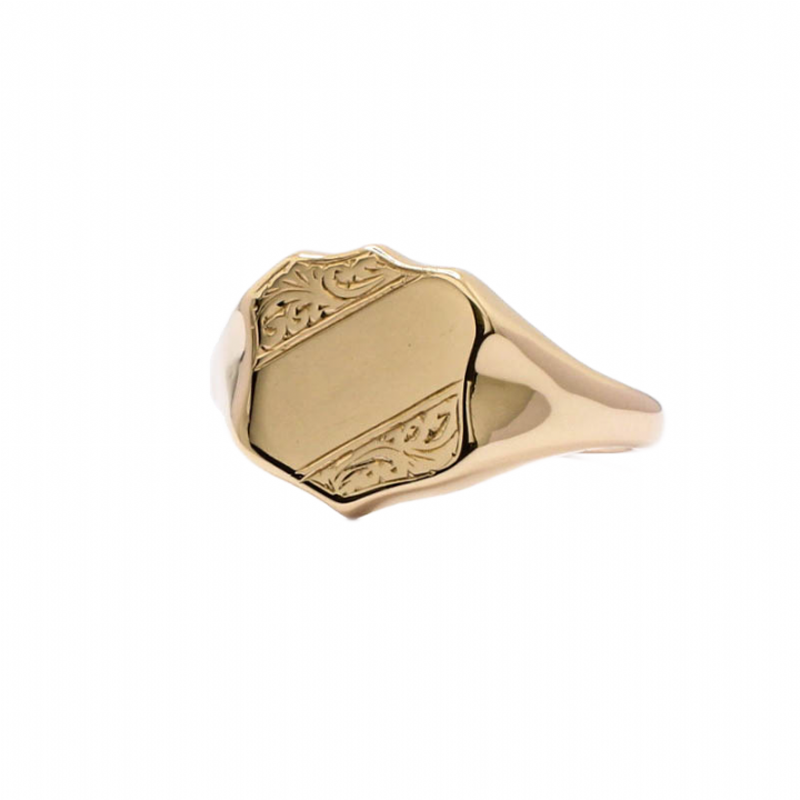 Pre-Owned 9ct Yellow Gold Engraved Shield Signet Ring
