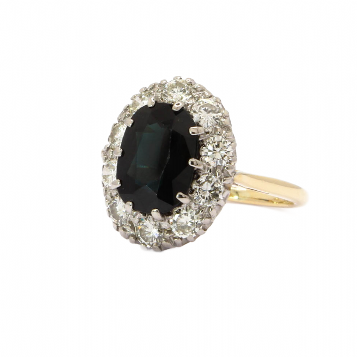 Pre-Owned 18ct Gold Diamond & Sapphire Cluster Ring Total 0.90ct 1609156