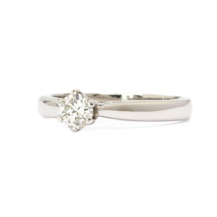 Pre-Owned Platinum Diamond Solitaire Ring 0.25ct 1601626