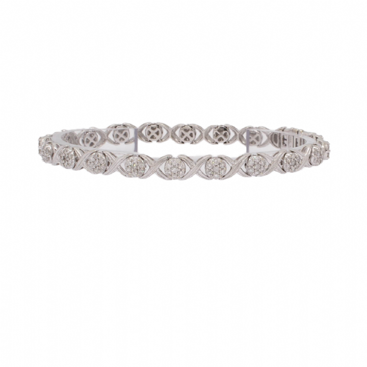 Pre-Owned 9ct White Gold Diamond Clusters Bracelet Total 2.00ct 7113329