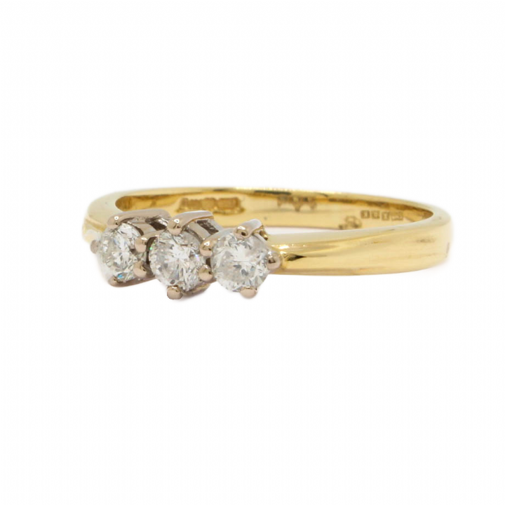 Pre-Owned 18ct Yellow Gold Diamond 3 Stone Ring 0.34ct Total