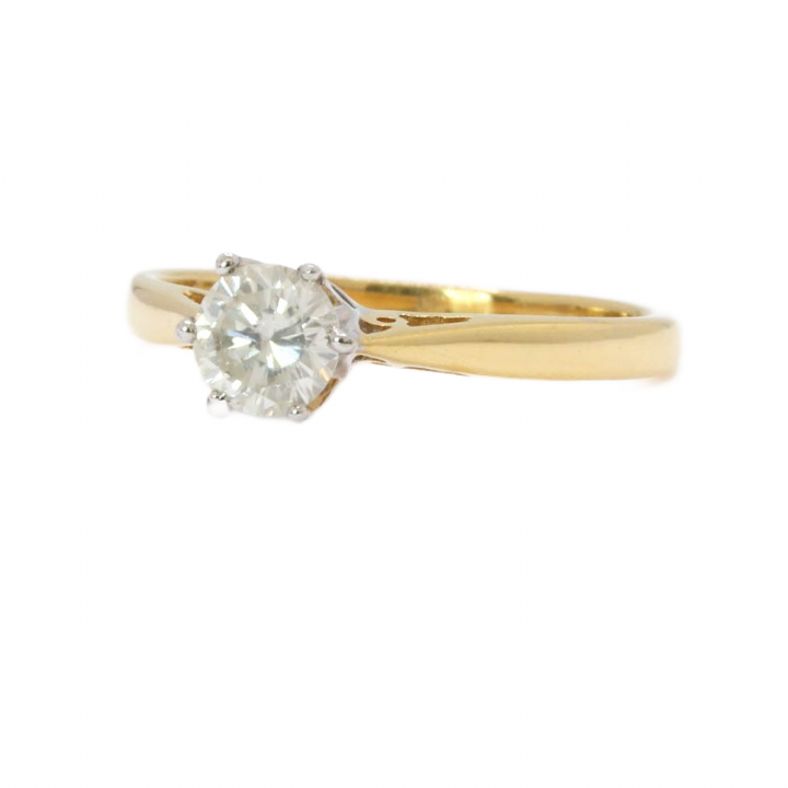 Pre-Owned 18ct Yellow Gold Diamond Solitaire Ring 0.50ct 7101181