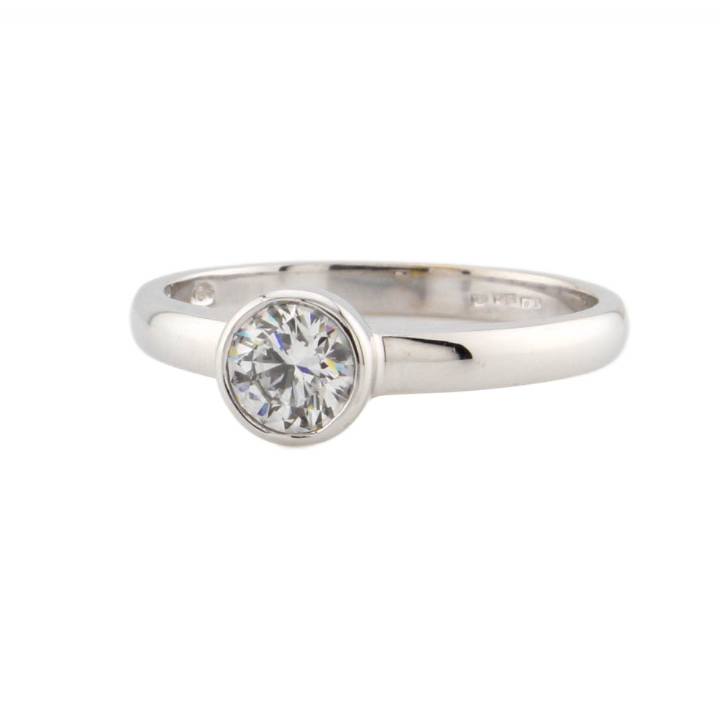 Pre-Owned 18ct White Gold Diamond Solitaire Ring 0.60ct 1601140