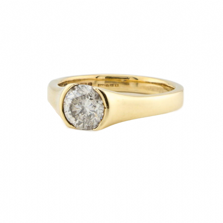 Pre- Owned 9ct Yellow Gold Diamond Solitaire Ring 1.10 Carat 1601037
