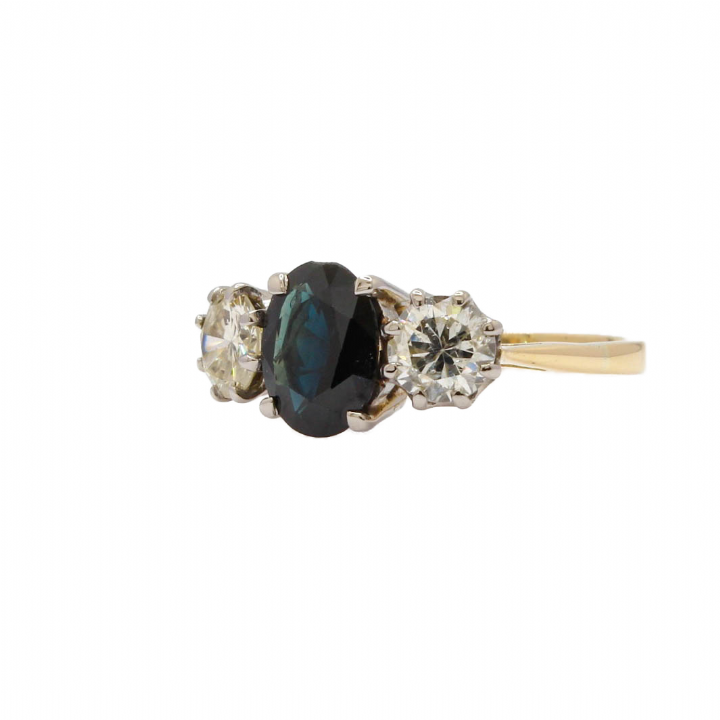 Pre-Owned 18ct White Gold Diamond & Sapphire Ring Total 0.85ct