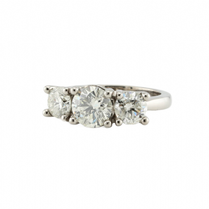 Pre-Owned Platinum Diamond 3 Stone Ring Total 1.42ct