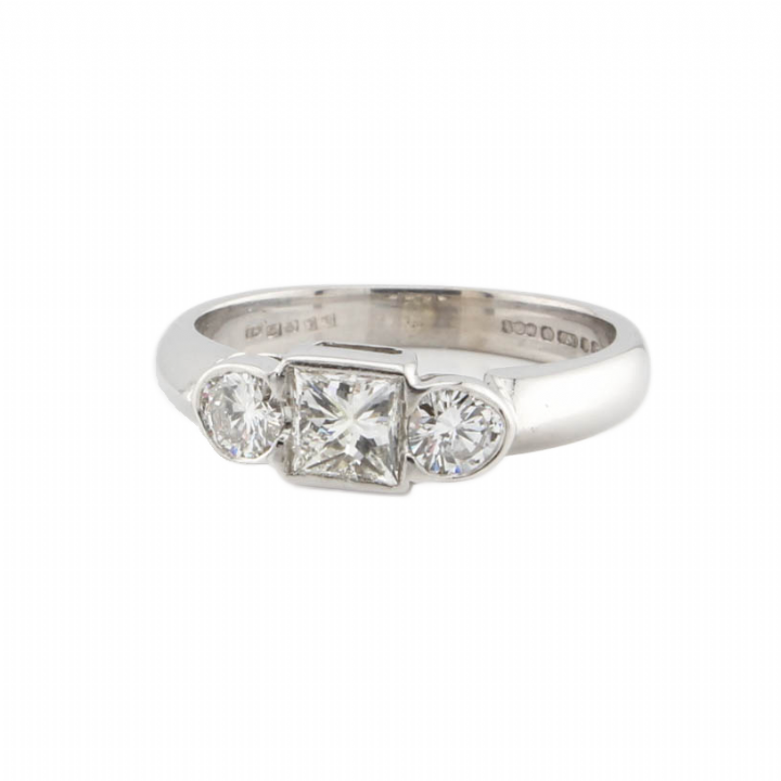 Pre-Owned 18ct White Gold Diamond 3 Stone Ring 0.58ct Total