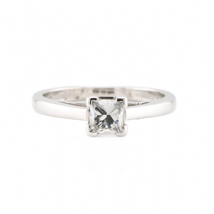 Pre-Owned 18ct White Gold Diamond Solitaire Ring 0.52ct