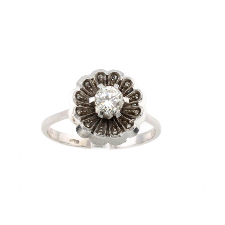 Pre-Owned 18ct White Gold Diamond Floral Cluster Ring 0.60ct