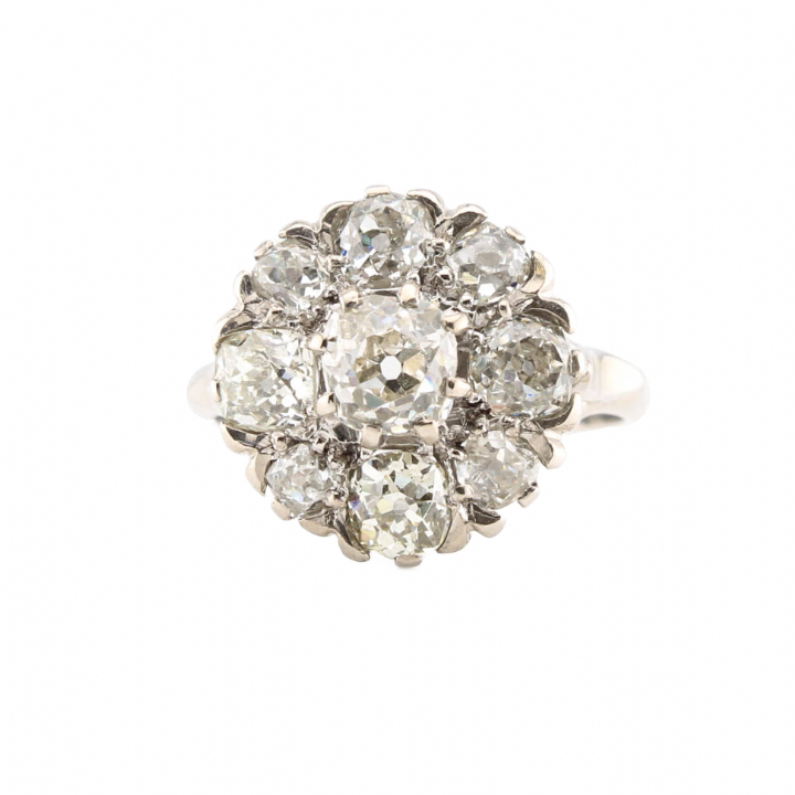 Pre-Owned 18ct White Gold Diamond Cluster Ring 2.66ct Total