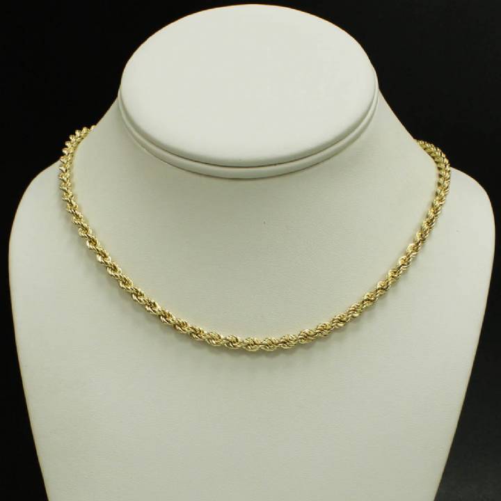 Pre-Owned 9ct Yellow Gold 28