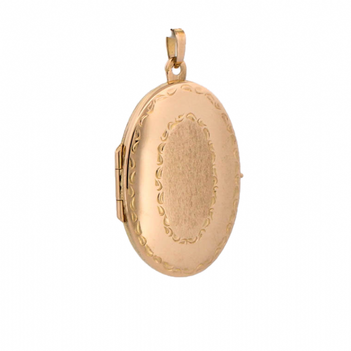 Pre-Owned 9ct Yellow Gold Oval Locket Pendant 1510171