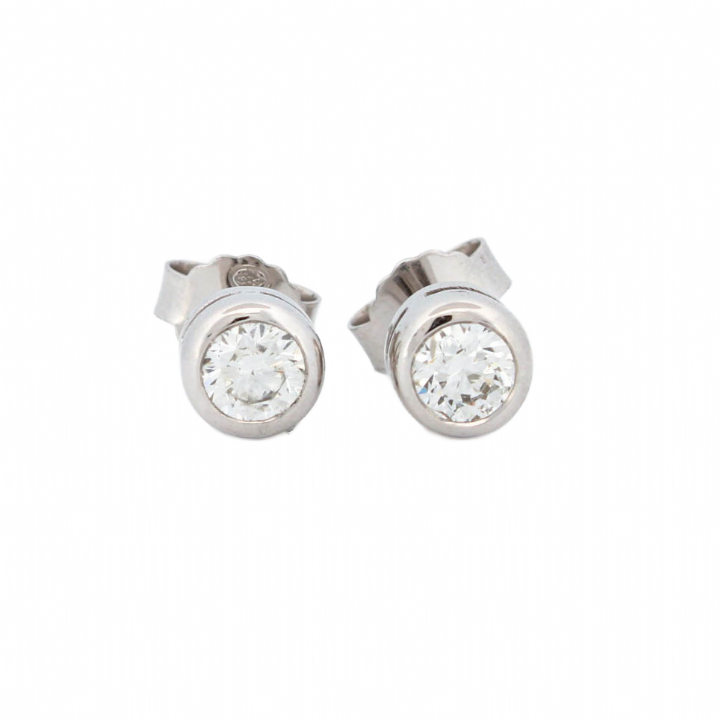 Pre-Owned 18ct White Gold Diamond Stud Earrings 0.68ct Total